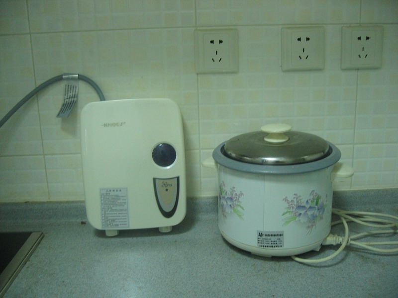 小分子热水进厨房健康又时尚 诺克司厨房电热水器--速热宝